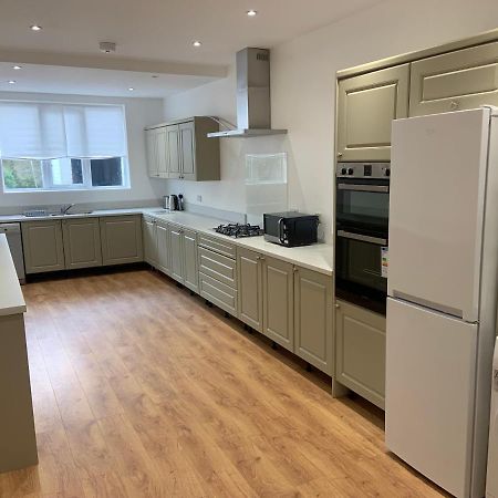 Entire Seaside Home, Sleeps 8, All En-Suite Rooms New Brighton Exterior photo